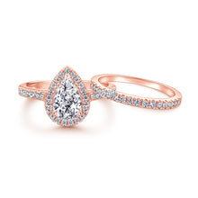 The Elizabeth - 18kt Rose Gold Wedding Ring Set